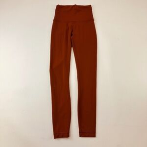 Lululemon Wunder Train High-Rise Tight 25"
Dark Terracotta Size 0
